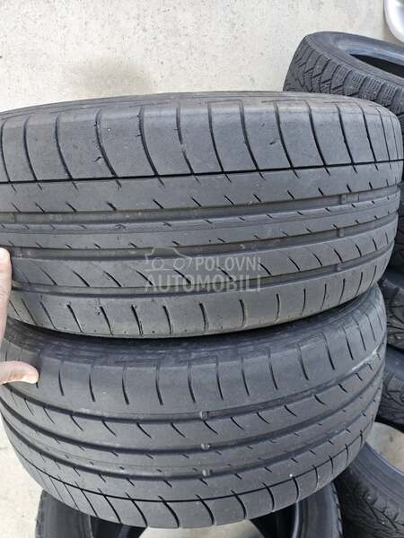 Dunlop 235/50 R18 Letnja