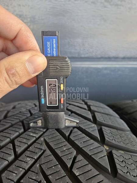 Pirelli 235/45 R18 Zimska