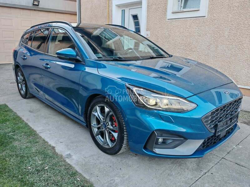 Ford Focus ST p.e.r.f.e.k.t.a.n
