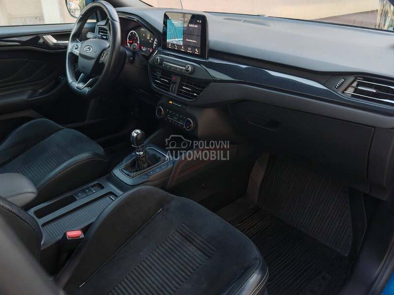 Ford Focus ST p.e.r.f.e.k.t.a.n