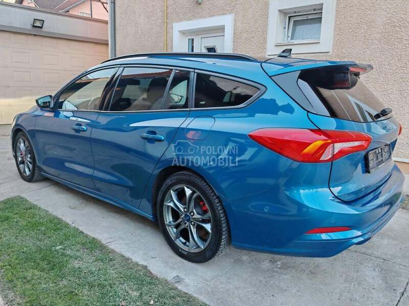 Ford Focus ST p.e.r.f.e.k.t.a.n