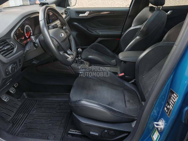 Ford Focus ST p.e.r.f.e.k.t.a.n