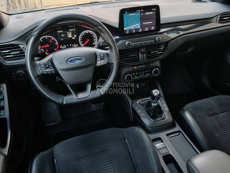 Ford Focus ST p.e.r.f.e.k.t.a.n