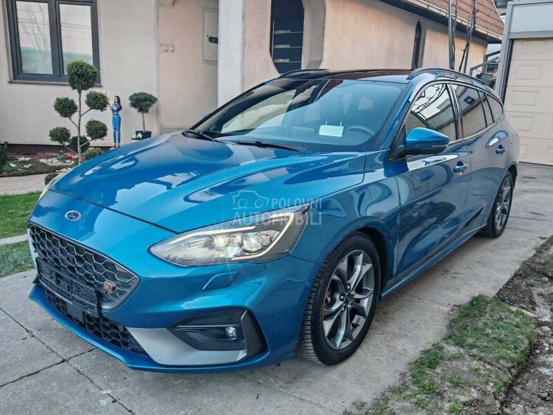 Ford Focus ST p.e.r.f.e.k.t.a.n