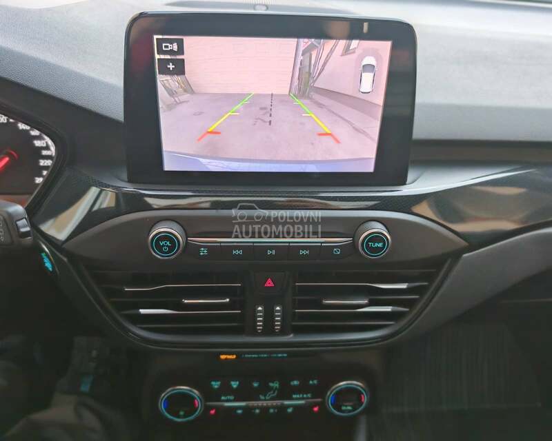 Ford Focus ST p.e.r.f.e.k.t.a.n