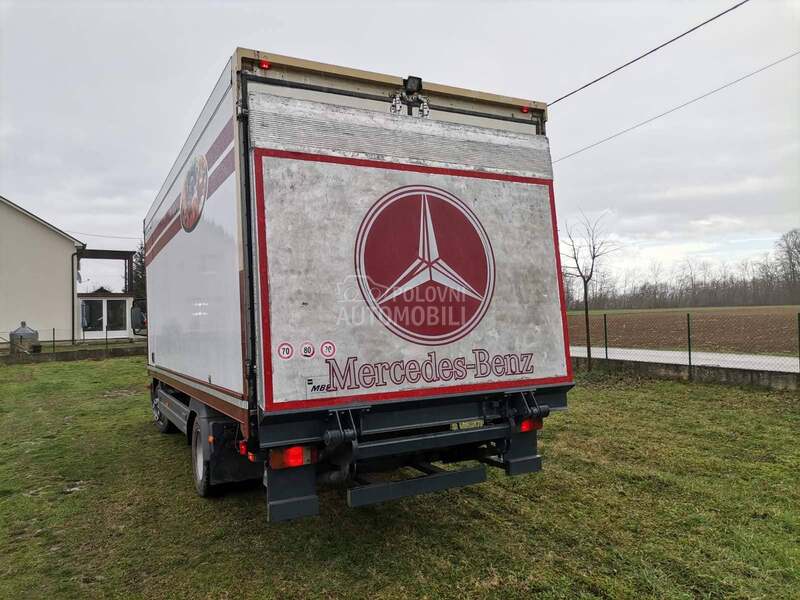 Mercedes Benz 1218 N.O.V