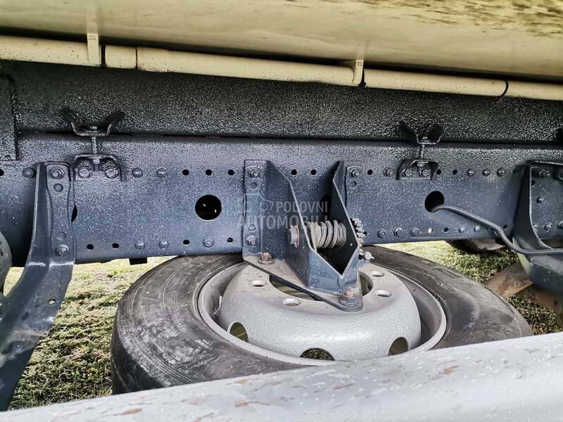 Mercedes Benz 1218 N.O.V