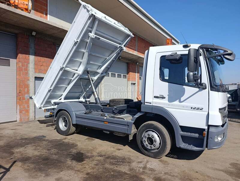 Mercedes Benz 1222  kiper