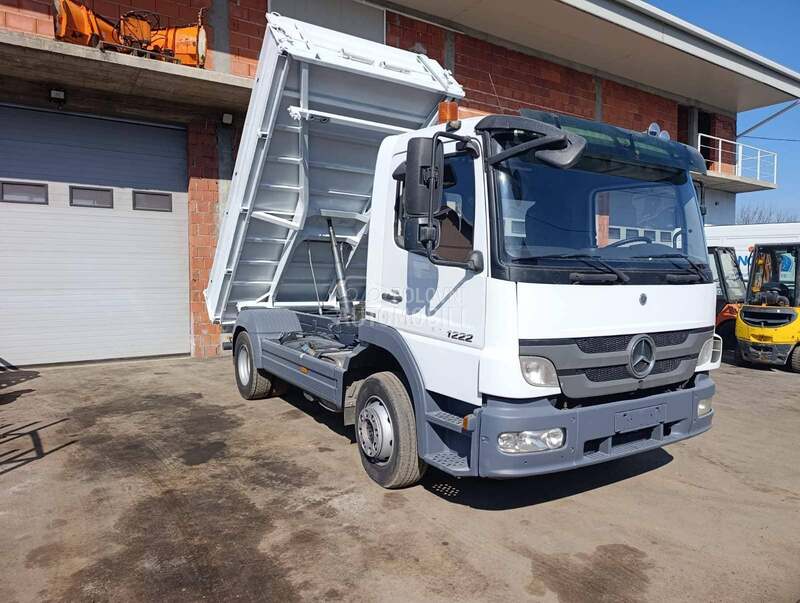 Mercedes Benz 1222  kiper