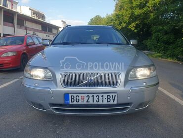 Volvo V70 