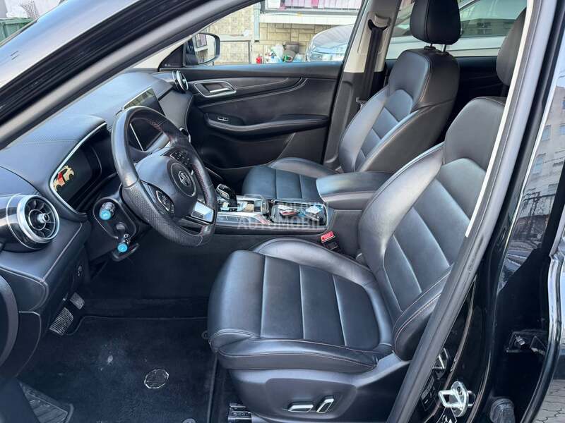 MG EHS 1.5T PHEV Luxury