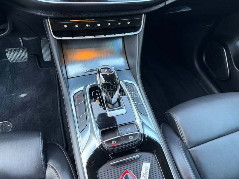 MG EHS 1.5T PHEV Luxury