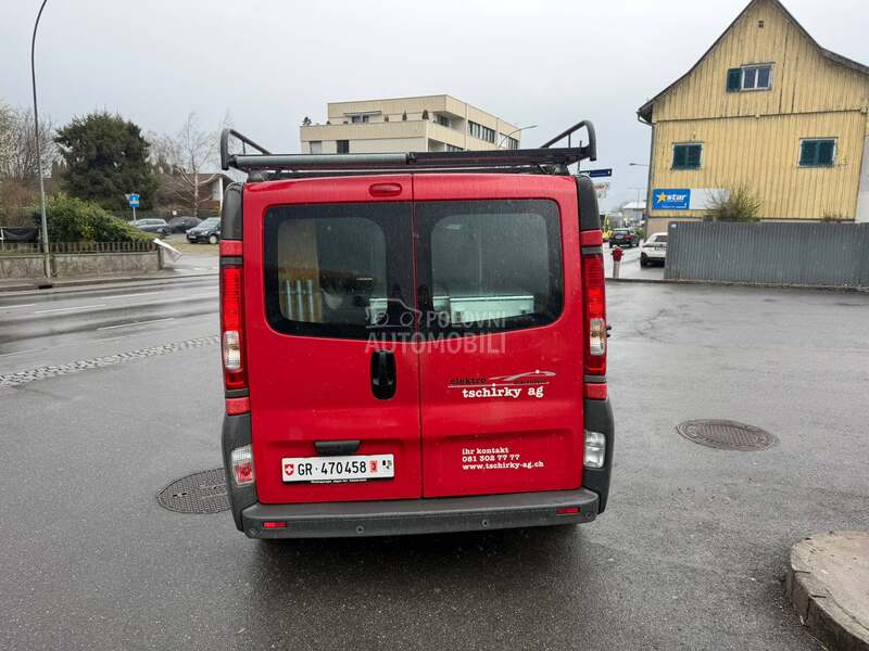 Opel Vivaro galerija