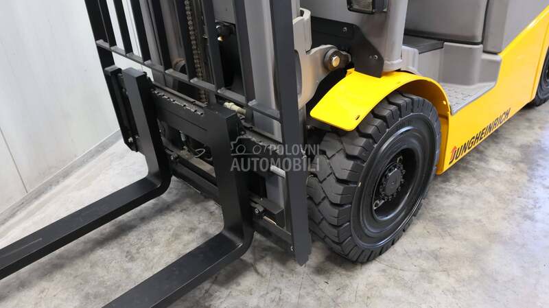 Jungheinrich TFG 425