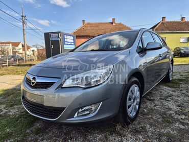 Opel Astra J 134500 k.m