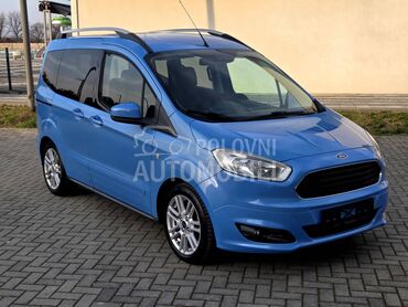 Ford Tourneo Courier Titanium 101hp CH