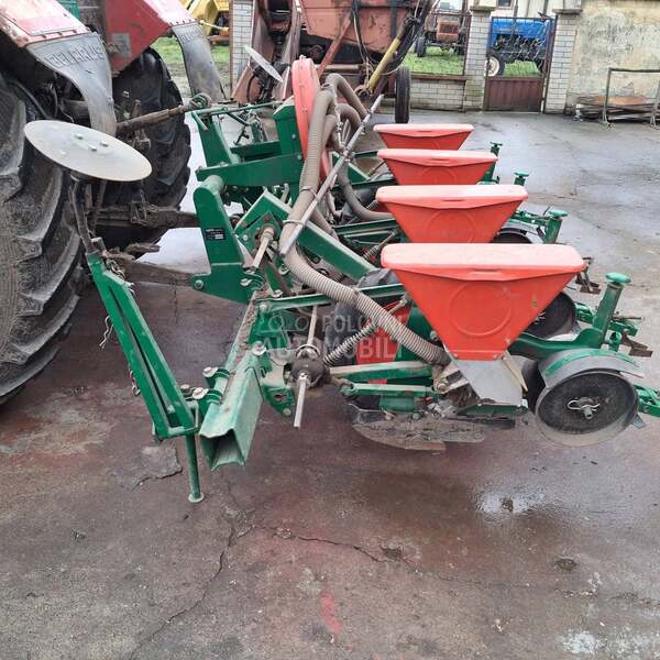 Nodet Pneumassem AGRIA 4 reda kao nova