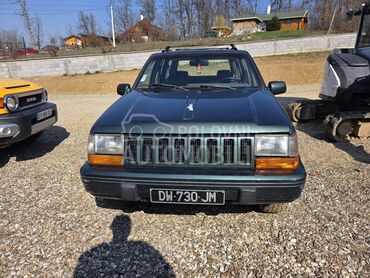 Jeep Grand Cherokee v8 4x4