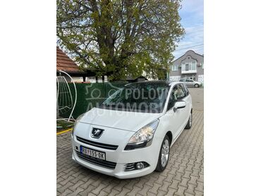 Peugeot 5008 AUT / CH / PANO