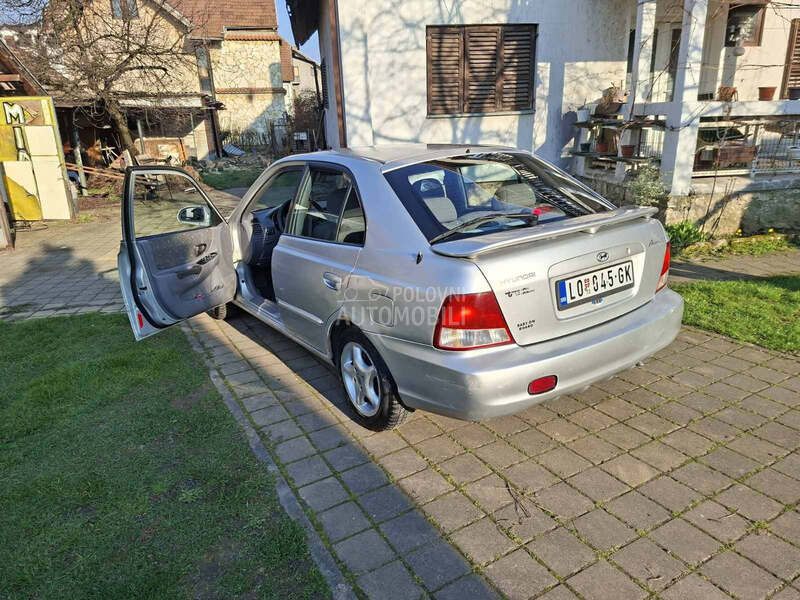 Hyundai Accent 