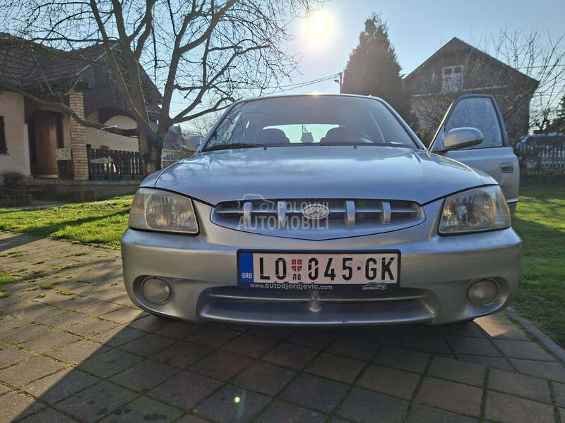 Hyundai Accent 