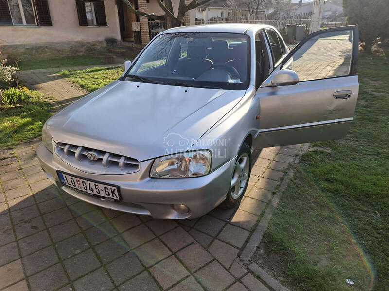 Hyundai Accent 
