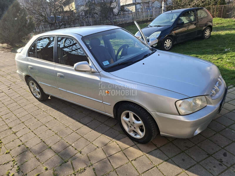 Hyundai Accent 