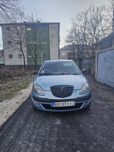 Lancia Ypsilon 