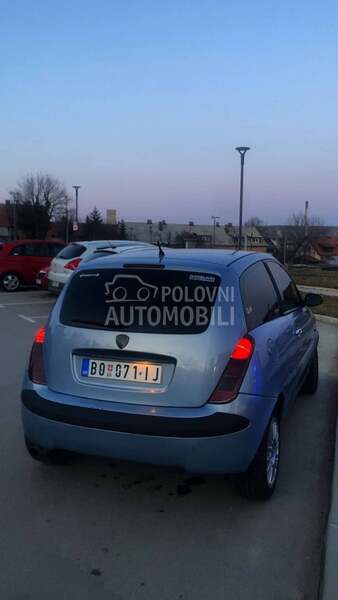 Lancia Ypsilon 
