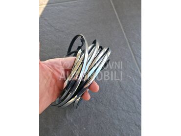 Ugaona hrom lajsnica za vrata  