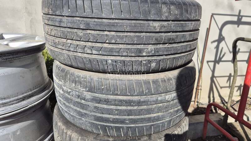 Ostalo 225/45 R17 Letnja