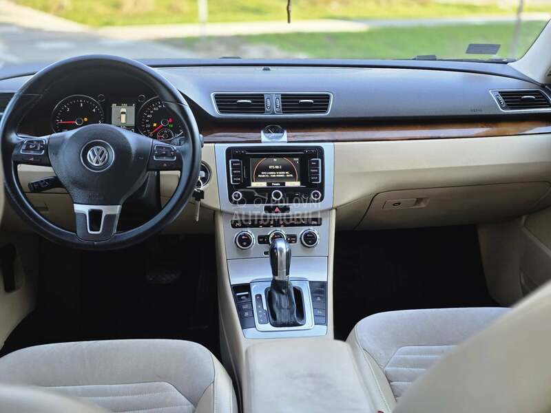 Volkswagen Passat B7 