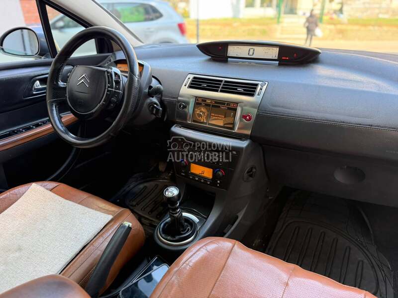 Citroen C4 