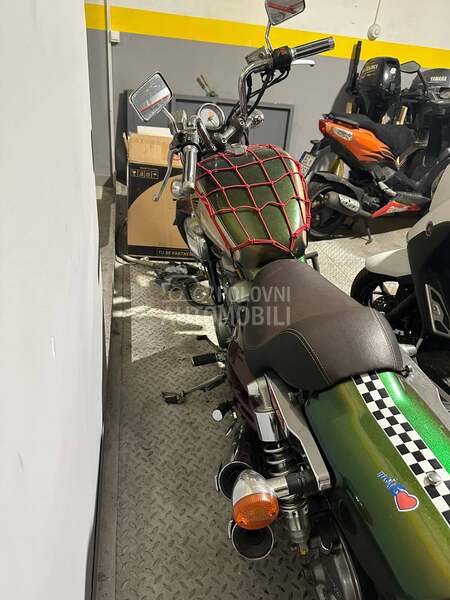 Honda VF 750C Super Magna