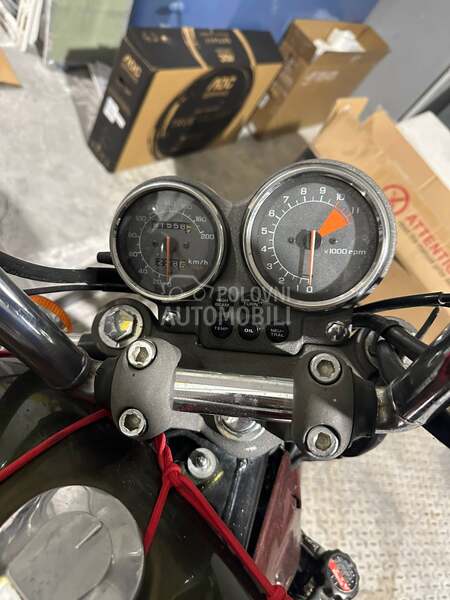 Honda VF 750C Super Magna