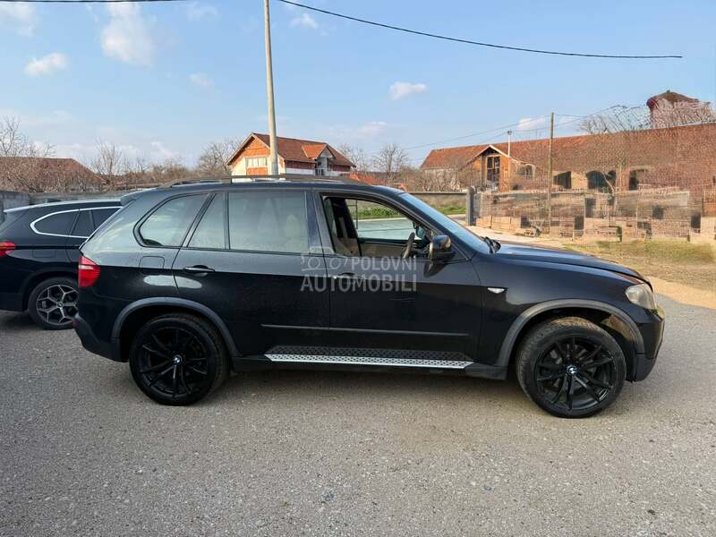 BMW X5 E70 -  kompletan auto u delovima
