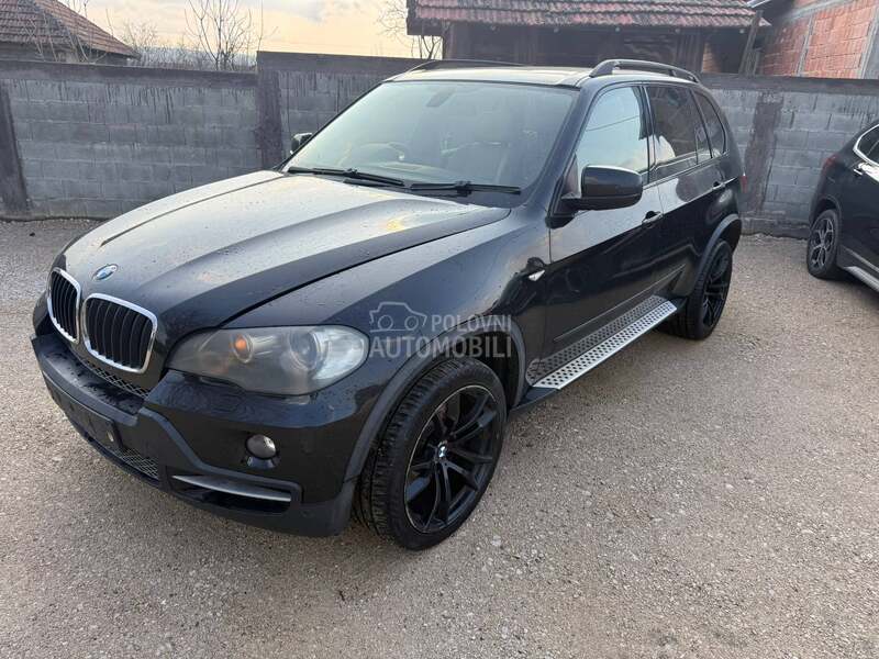 BMW X5 E70 -  kompletan auto u delovima