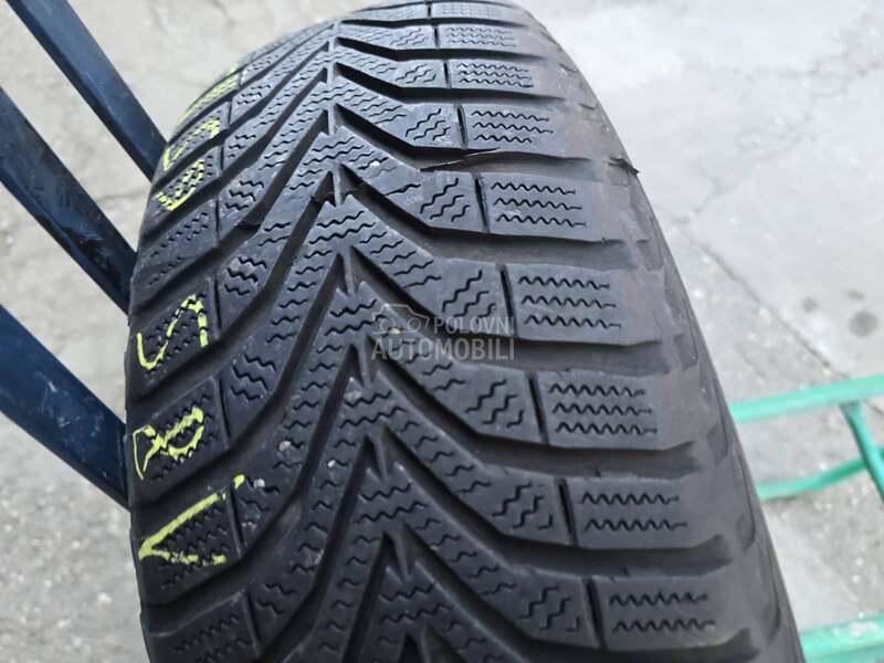 Vredestein 185/65 R15 Zimska