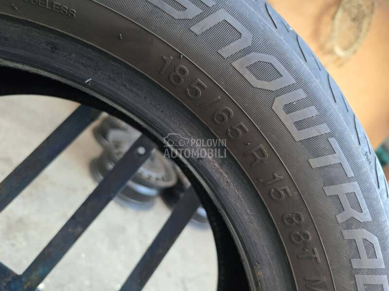 Vredestein 185/65 R15 Zimska