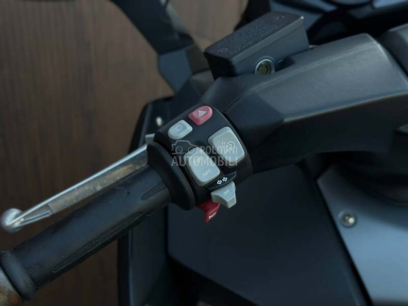 BMW C650 GT / Akrapovic