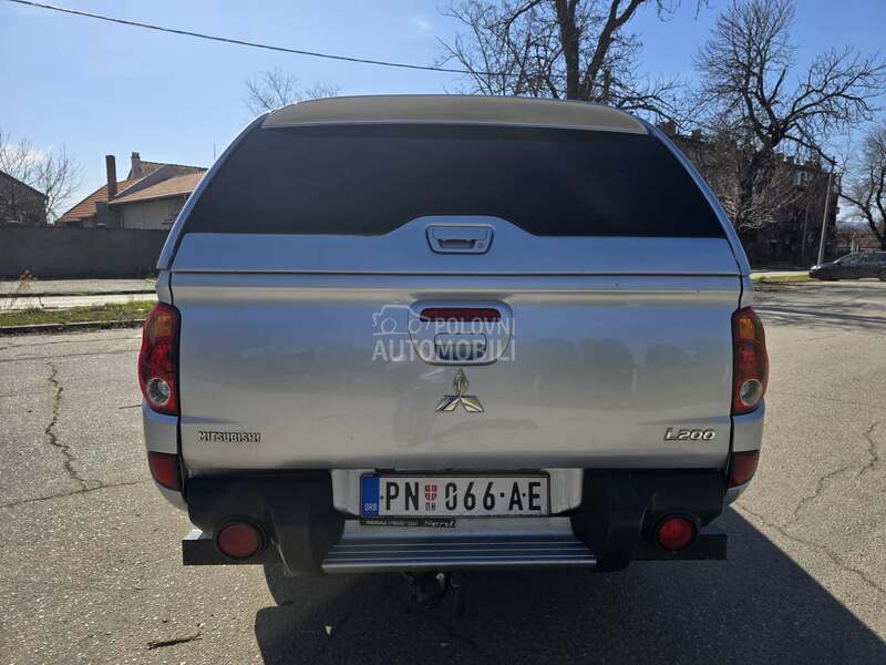 Mitsubishi L200 