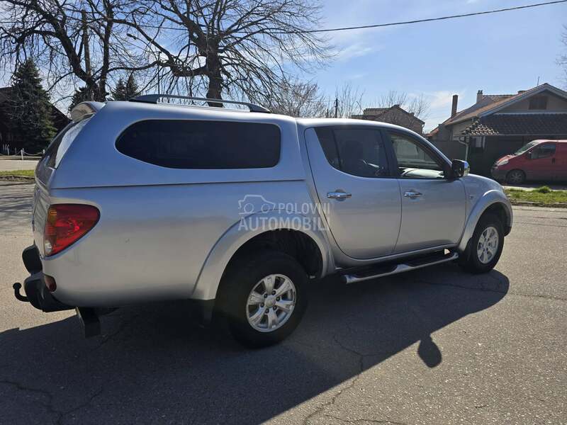 Mitsubishi L200 
