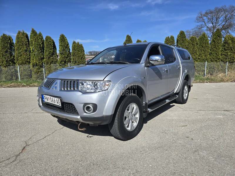 Mitsubishi L200 