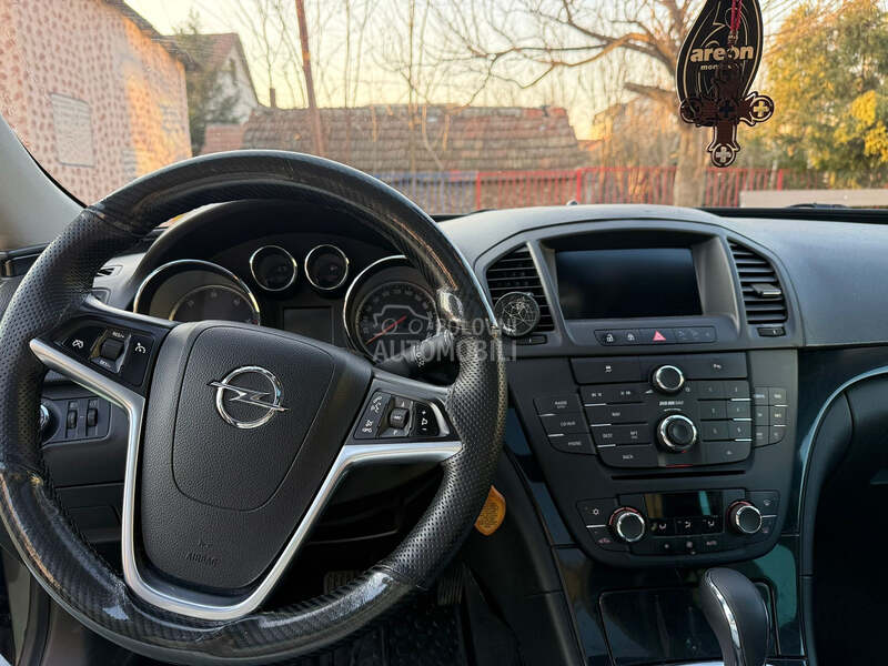 Opel Insignia 