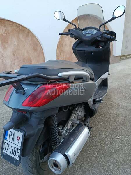 Yamaha Xmax250
