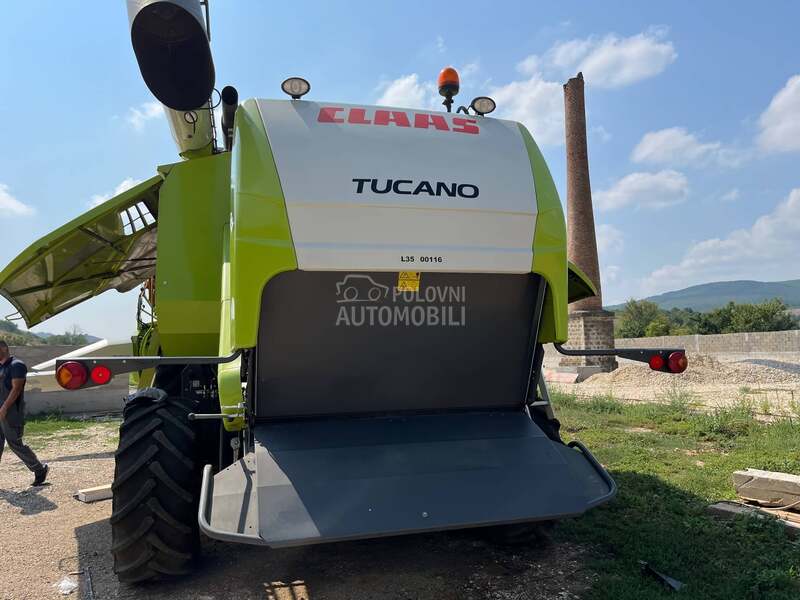 Claas Tucano 450