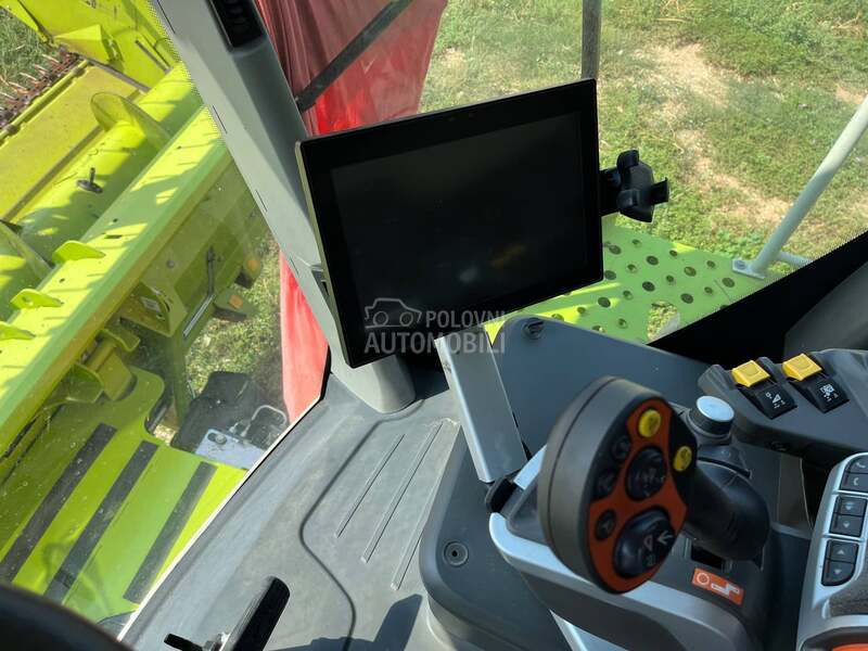 Claas Tucano 450