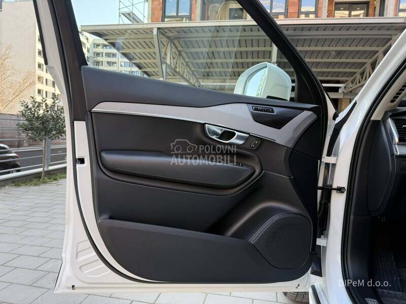 Volvo XC90 B5 AWD CORE