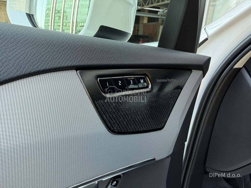 Volvo XC90 B5 AWD CORE