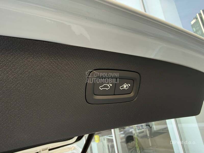 Volvo XC90 B5 AWD CORE